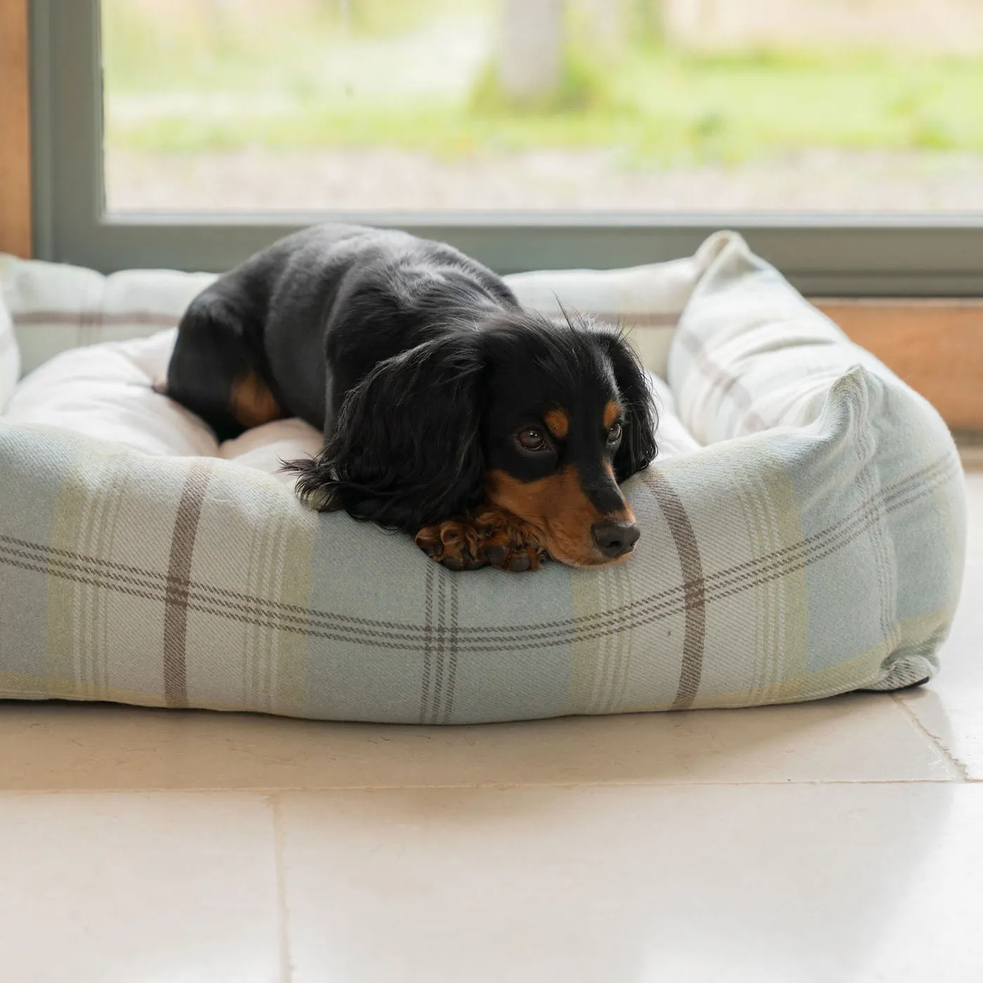 Box Bed With Removable Cover in Balmoral Tweed by Lords & Labradors