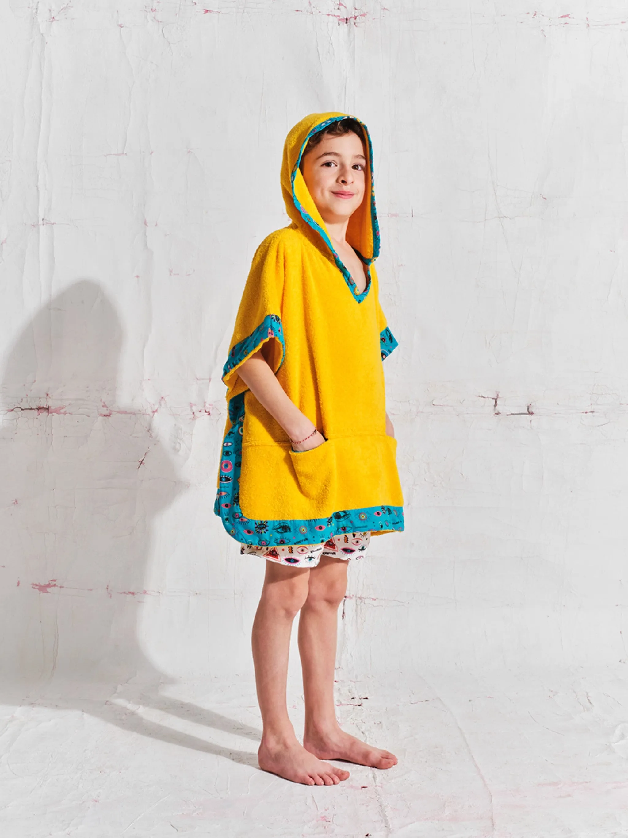 Sky Blue Eyes | Kids' Poncho