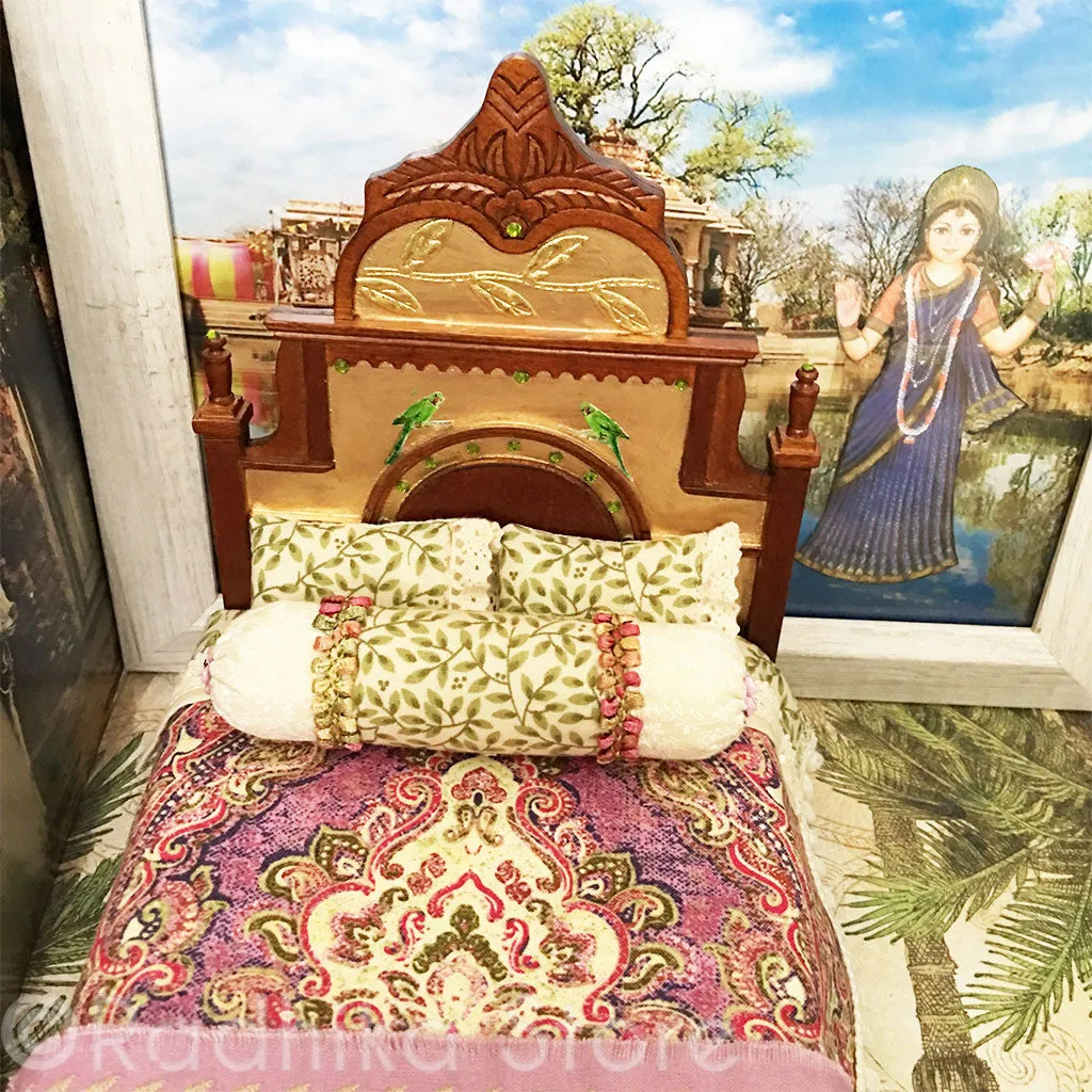 Vrinda Kund Palace Bed